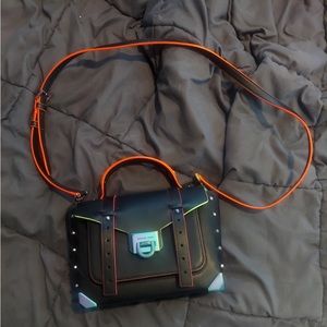 Michael Kors Manhattan medium Contrast Trim  Leather Satchel